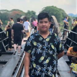 เพื่อน ณัฐ